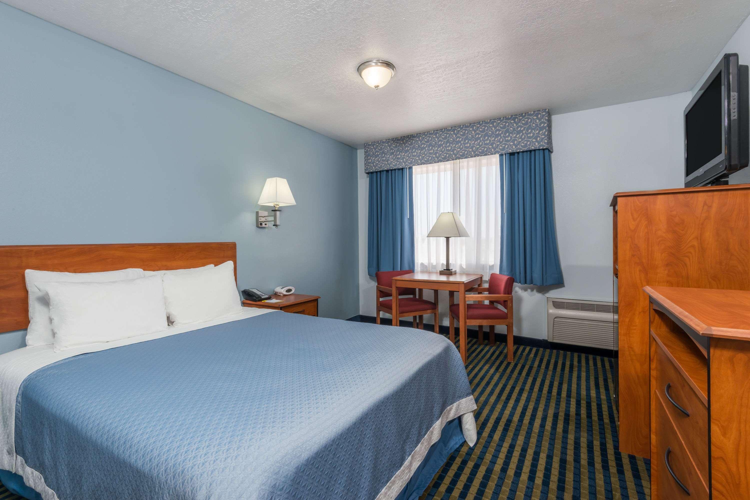 Days By Wyndham Vegas