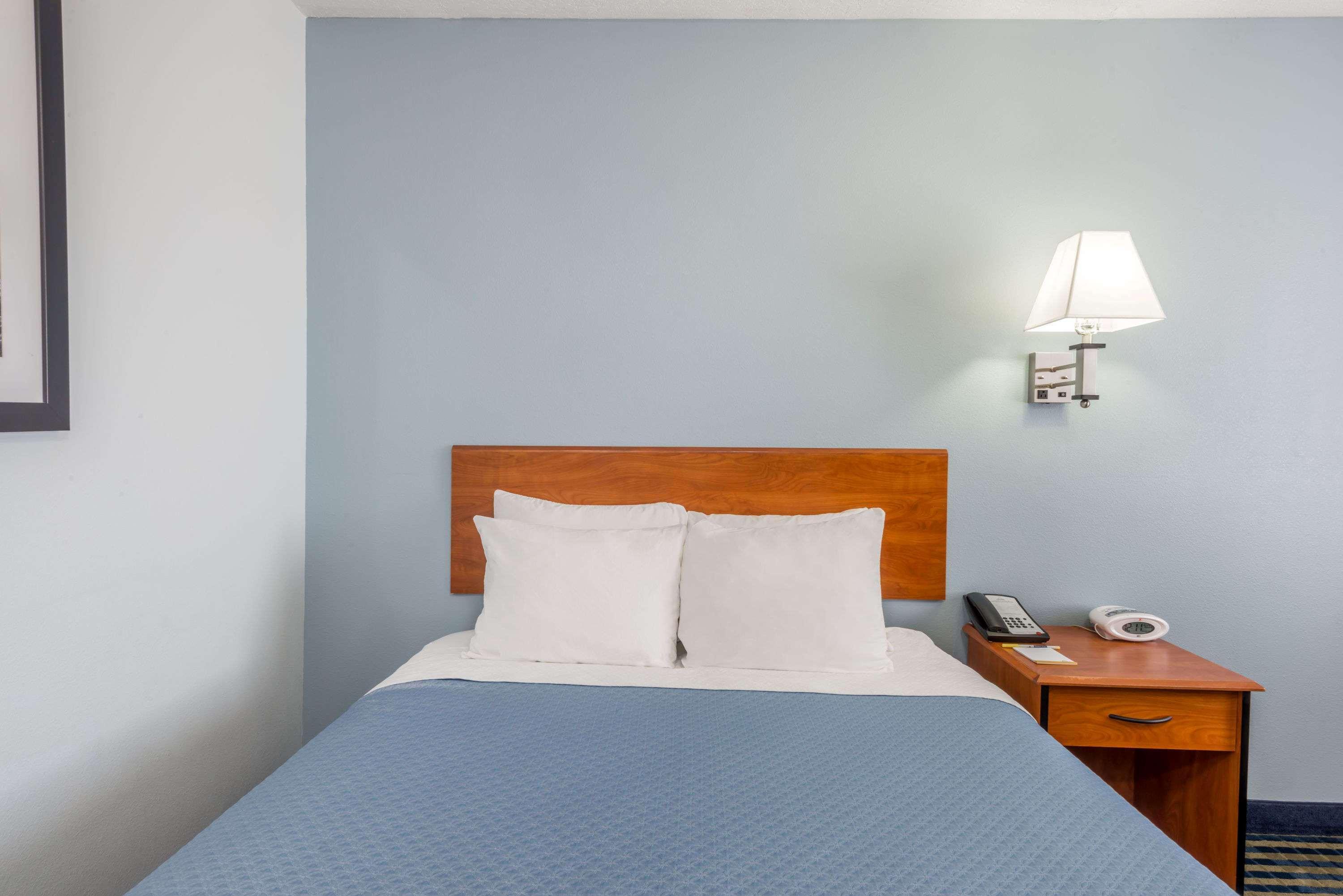 Days By Wyndham Vegas 2*